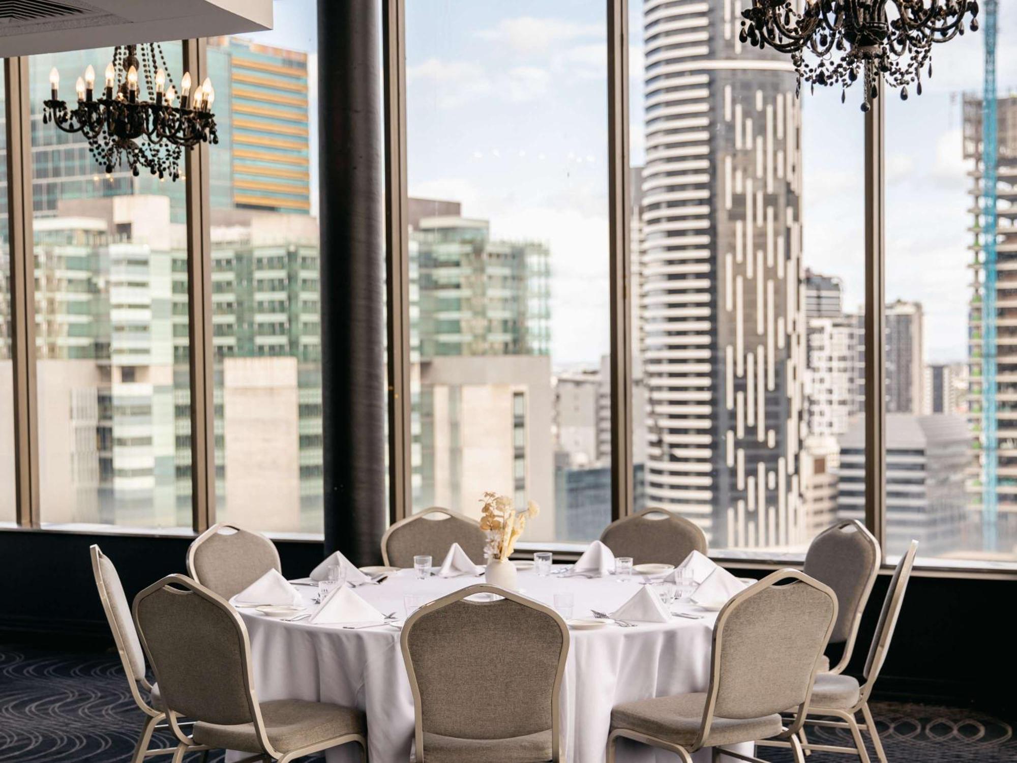 Hotel Mercure Spring Hill 4*