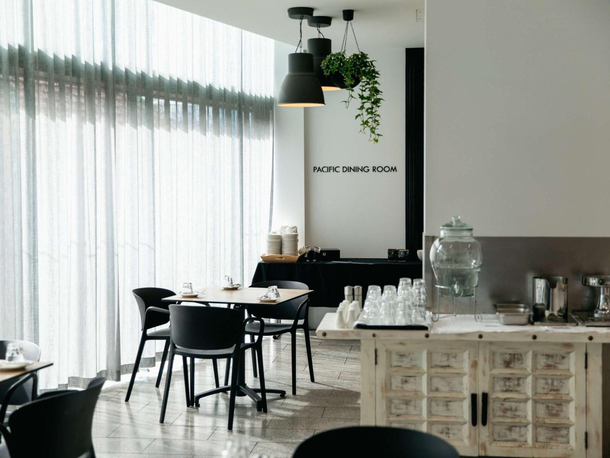 Hotel Mercure Spring Hill